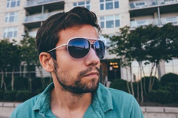 21. Говорят, что люди с IV группой крови спокойны, уравновешенны и рациональны, но при этом критичны, нерешительны и безответственны.