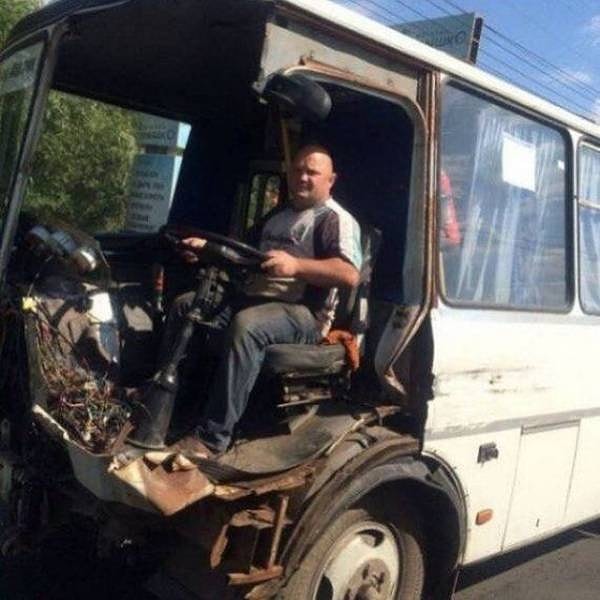 20. "Откройте люк", — говорили они. "Жарко нам", — говорили они.