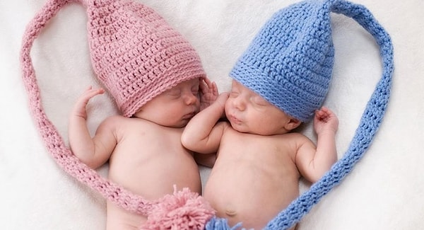 10. И последний вопрос: правда ли, что мальчики начинают говорить позже девочек?