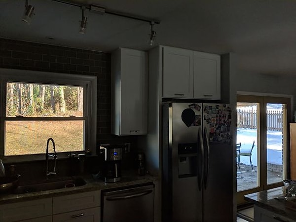 12. В одном окне лето, в другом — зима