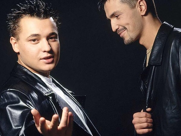 1. "Вечером теплым брожу один..."