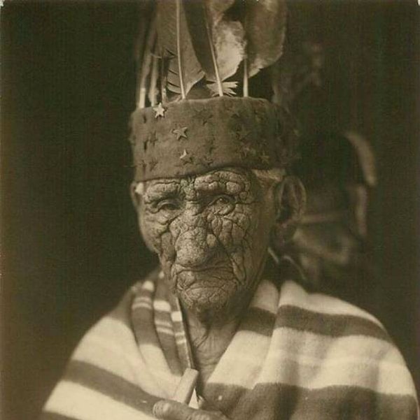 11. Белый Волк, самый старый из когда-либо живших коренных американцев, в возрасте 137 лет, 1922 год