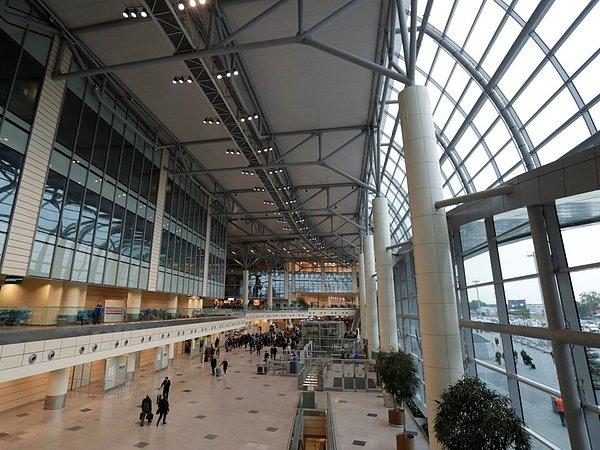 12. Domodedovo Havalimanı, Rusya