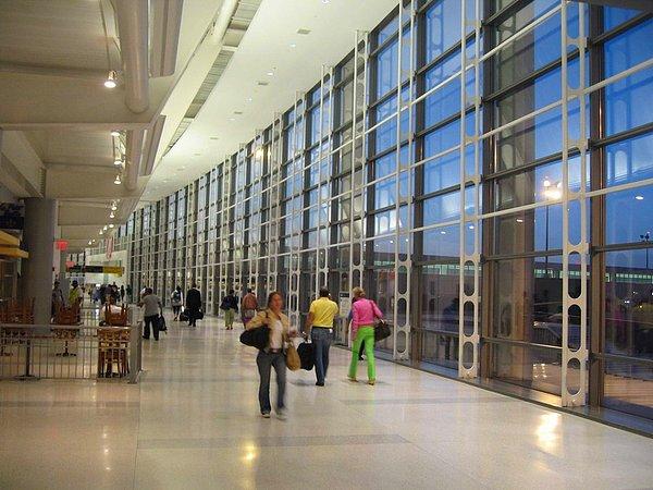 11. Newark Liberty Uluslararası Havalimanı, New Jersey