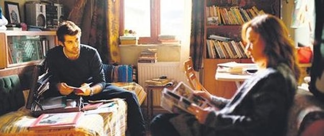 3. Sinan eve geldiğinde, tipik ve ortalama bir Türk ailesi ile karşılaşıyoruz.