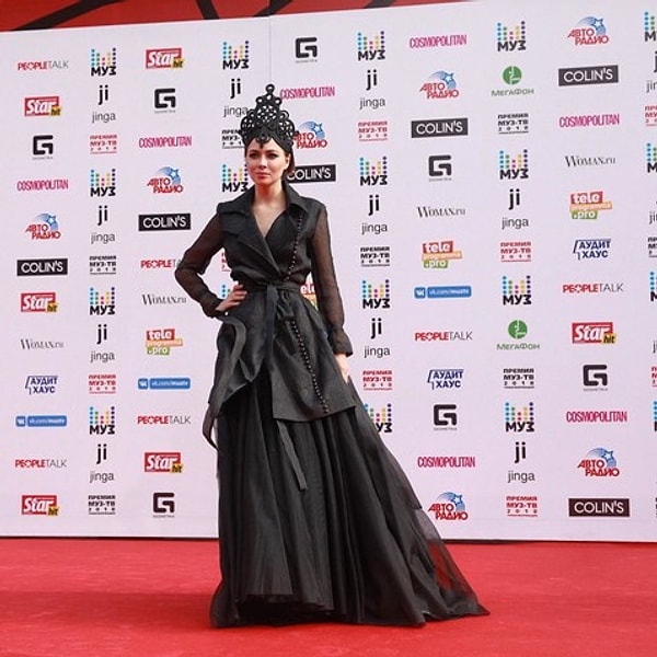 2. Настасья Самбурская