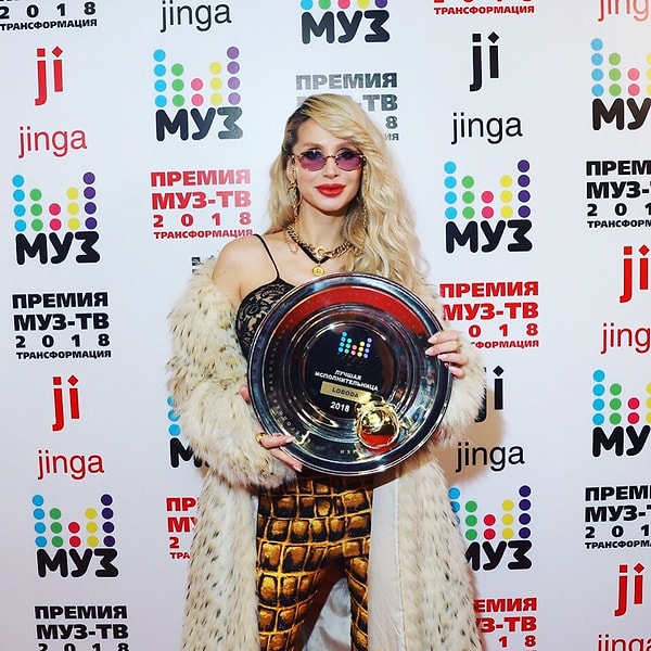 17. "Лучшая исполнительница" - Светлана Лобода