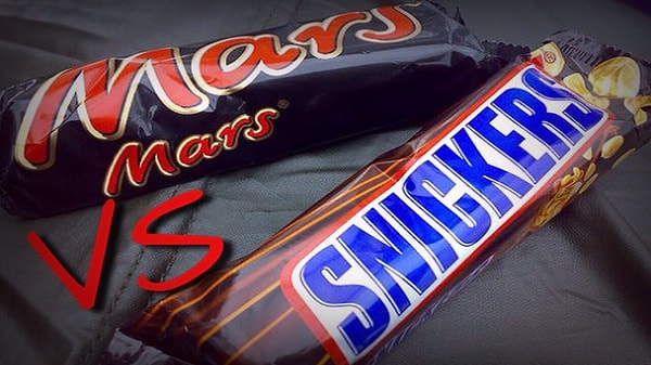8. Шоколадные батончики Mars и Snickers