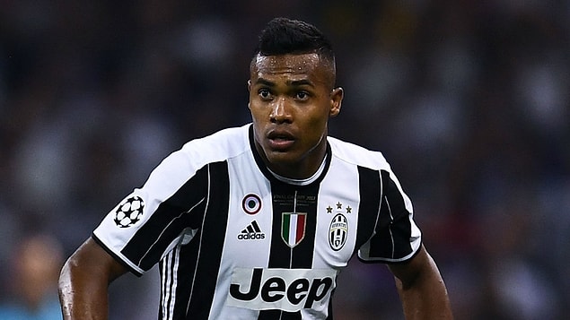 13. Alex Sandro