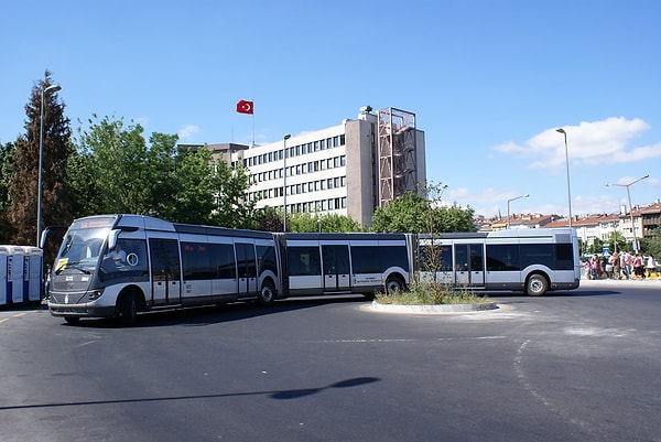 Alınan 50 otobüsten sadece 7 tanesi çalışır durumda.