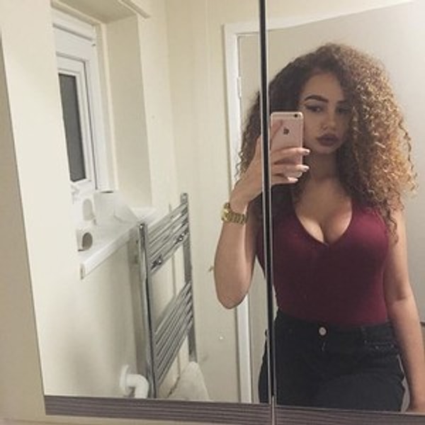 «Нечестно, что мы не можем носить такие бикини, какие хотим, просто потому, что у нас другое тело. Вы не обязаны терять вес, чтобы иметь тело под бикини».