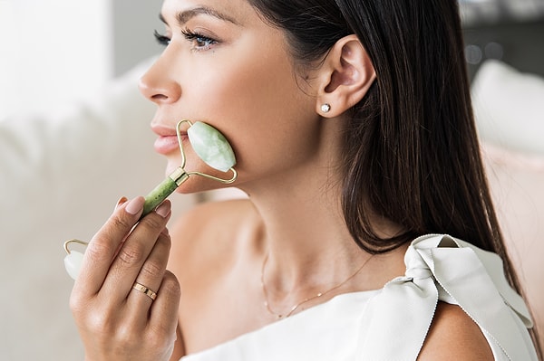 6. Зачем нужно использовать массажёр для лица?