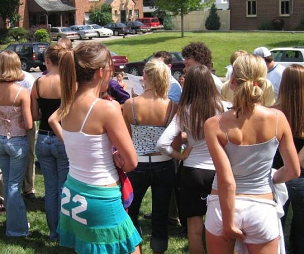 1. Просто решила почесать пятую точку?