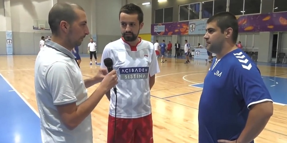 Röportaj Sırasında Yüzüne Gelen Topla Neye Uğradığını Şaşıran Muhabir