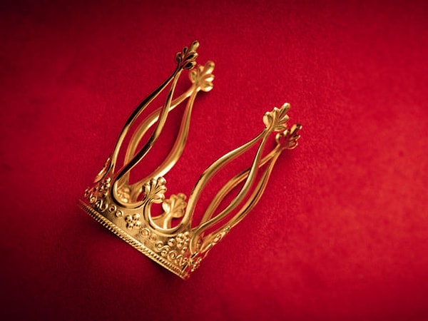 2. Каким был бы ваш стиль жизни, если бы вы стали королевой?