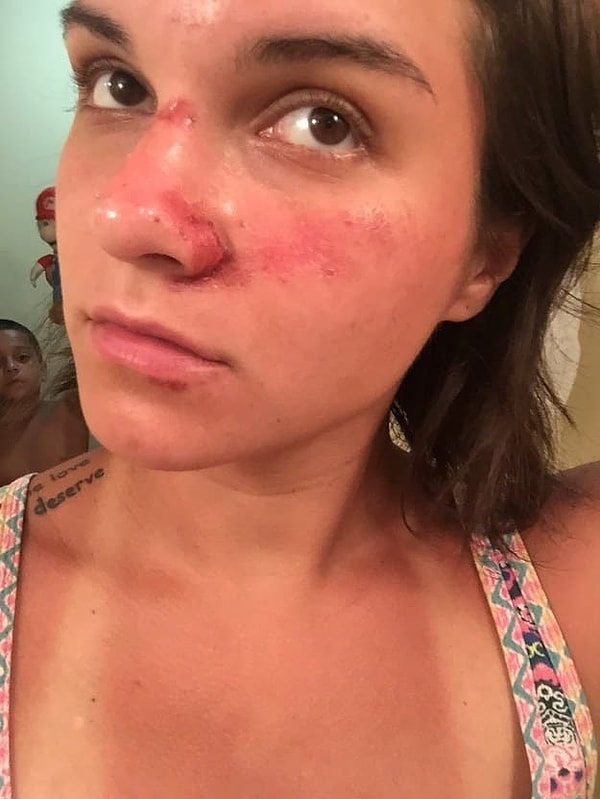 5. В продаже есть специальные кремы, которые можно наносить под макияж!