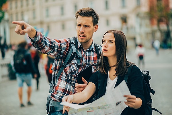 1. Жительница какой страны случайно зарегистрировала себя в качестве достопримечательности?