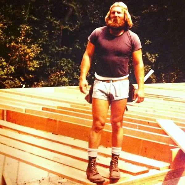 14. Ремень, молоток и гламур.