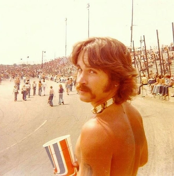 16. I'm Sexy And I Know It !!