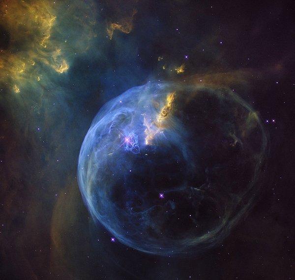 15. Kabarcık Nebulası