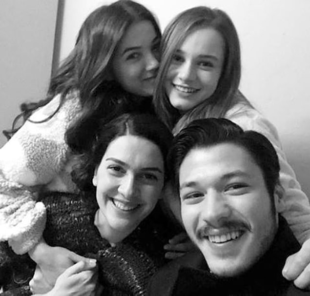 Hatta ve hatta Kubilay Aka'nın bu yüzden Vatanım Sensin dizisinden kadro dışı bırakıldığına dair de söylentiler dolaşmaya başlamıştı!