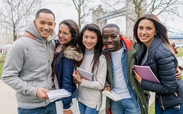 5. Люди здесь неожиданно толерантны