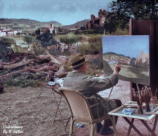 22. Уинстон Черчилль пишет пейзаж французского городка Лурмарен, 1948 г.