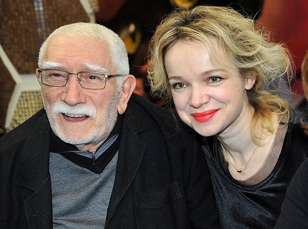 Армен Джигарханян и Виталина Цымбалюк-Романовская