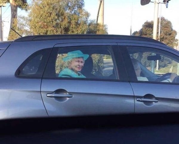 21. Ваше Величество! 👑