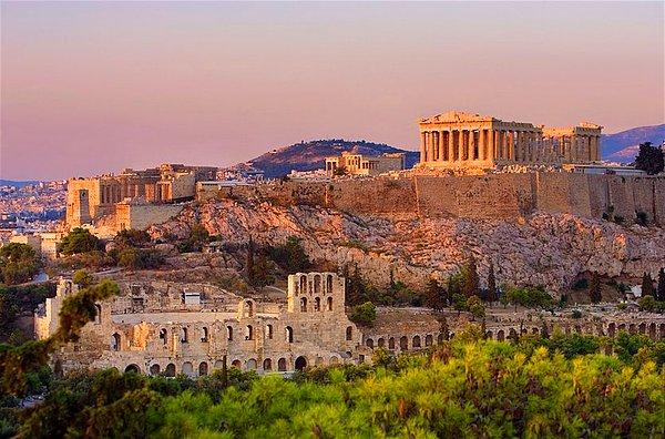 8. Atina, Yunanistan