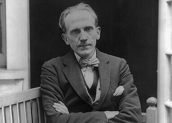 6. Он возненавидел своего отца за то, что тот эксплуатировал его детство