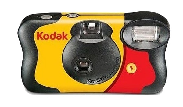 1. Ох уж эти тяжкие моменты раздумий, когда надо было решить, сделать фотографию или же сохранить пленку на потом...