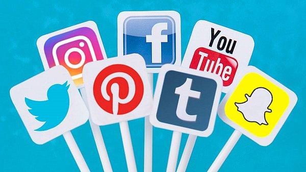 4. Sosyal medyada fazla vakit harcamak