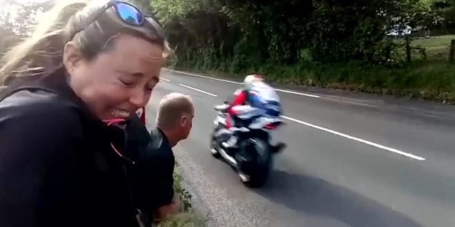 Dünyanın En Tehlikeli Yarışı "Isle of Man TT"yi İzleyen İnsanların Verdiği Efsane Tepkiler