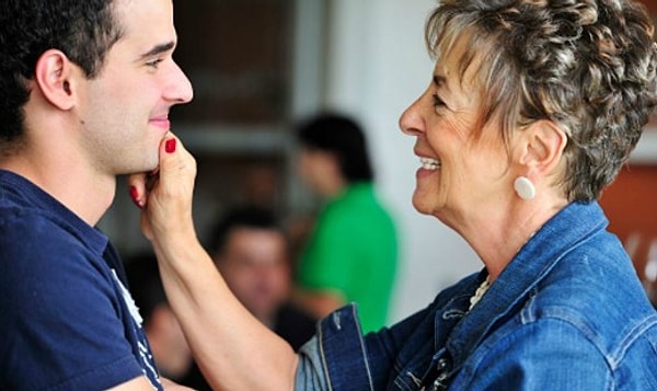 7. Если мужчина имеет разногласия со своей матерью, то...