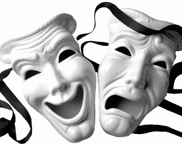 10. Злодеи живут двойной жизнью