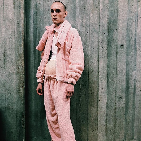 Но большинство решили, что все это извращение, и такой показ ничего, кроме отвращения, не вызывает.