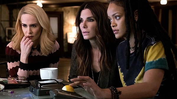 1. "8 подруг Оушена"