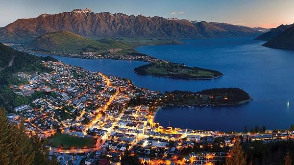 10. Yeni Zelanda, toprak büyüklüğü açısından İngiltere ile eşdeğerdir.
