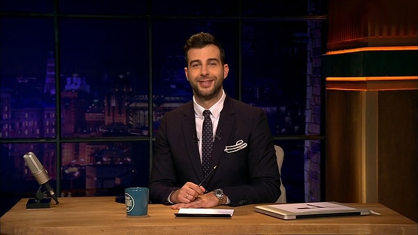 9. Как называется акция в поддержку сборной России по футболу, которую запустил Иван Ургант?