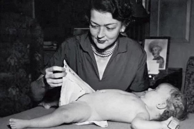 18. Tek kullanımlık bebek bezleri - Marion Donovan