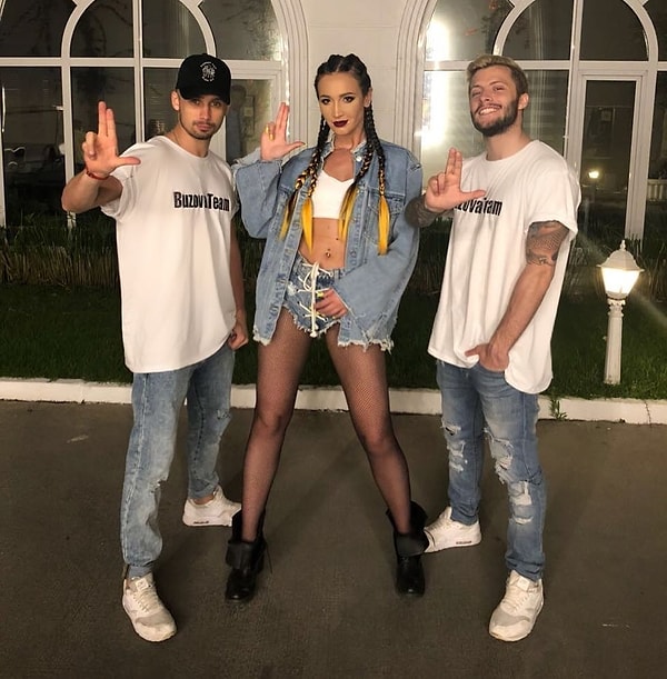 1. "Рука акушера" от Ольги Бузовой: