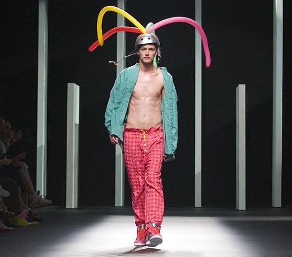 12. Это что шарики-колбаски? 😄😅