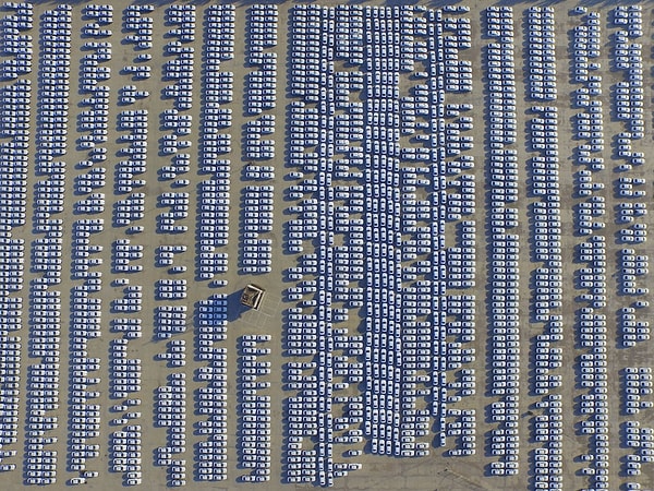 12. Тысячи новеньких ауди в автопарке города Чанчунь