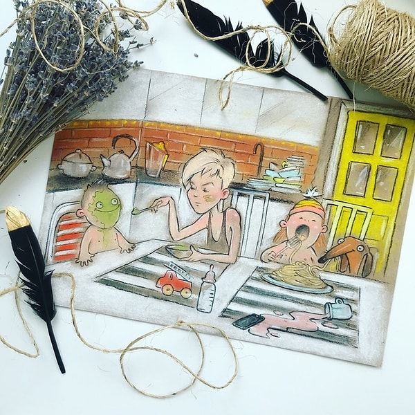 2. "На стол сегодня будут поданы брокколи, лапшичка и компот из замороженных ягод. Под столом подаются те же блюда в уменьшенных порциях"