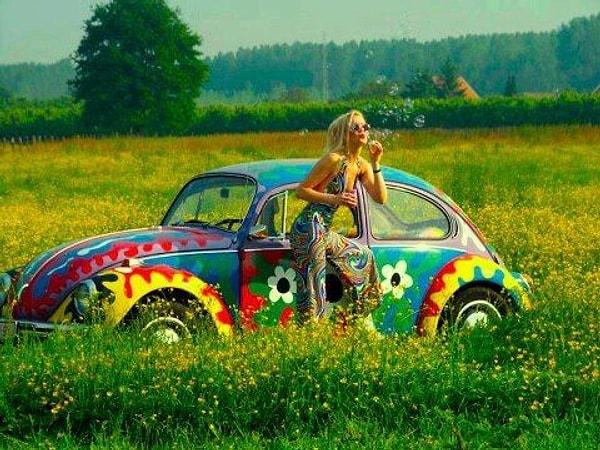 Amerika’dan çıkarak tüm dünyaya yayılan “Hippie” akımı, Herbie filmi ile Vosvos'u barışın simgesi haline getirdi. O, popüler kültür ve çiçek çocukların temel taşından biri ve bir ikondu artık.