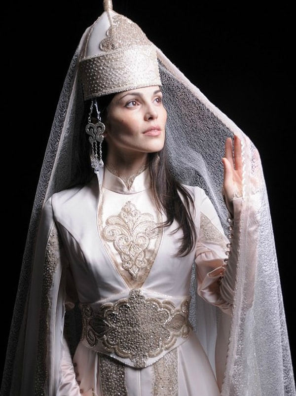 11. Кабардниский головной убор