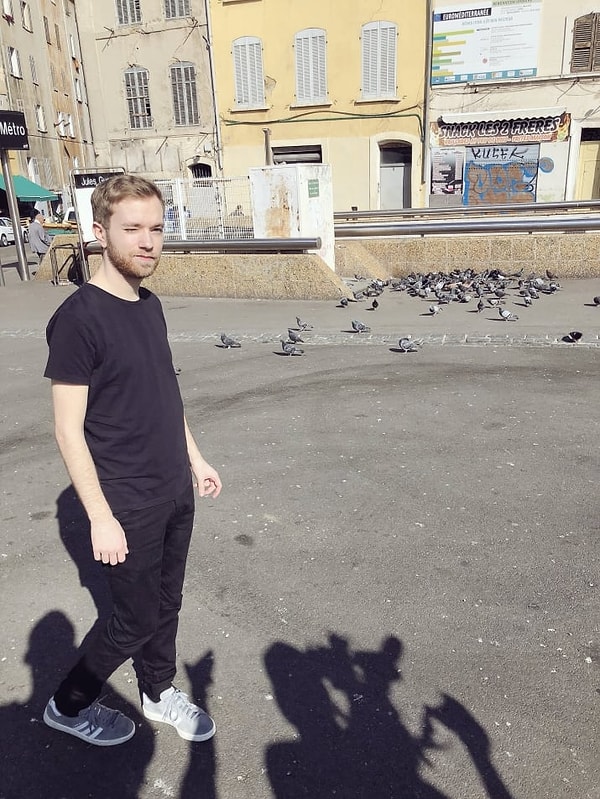 15. Девочки, зачем ходить в зал, если можно удачно поймать тень? 😃😃😃