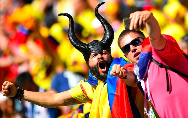 3. Кажется, болельщик из Колумбии нашёл себе друга в Саранске... (19 июня 2018 года).