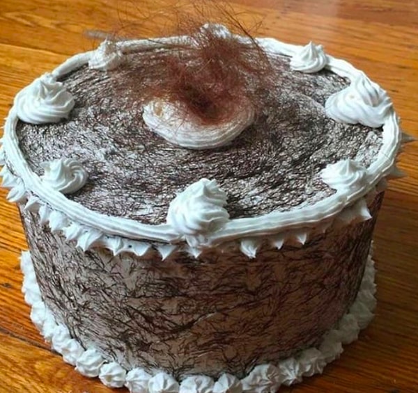 15. Забудьте о том, что вам когда-то попадались волосы в еде... Просто посмотрите на ЭТО!